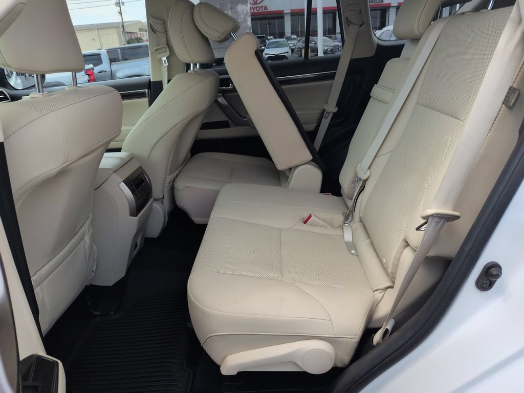 Used 2021 Lexus GX 460 Premium w/ Premium Package AWD/4WD image 25