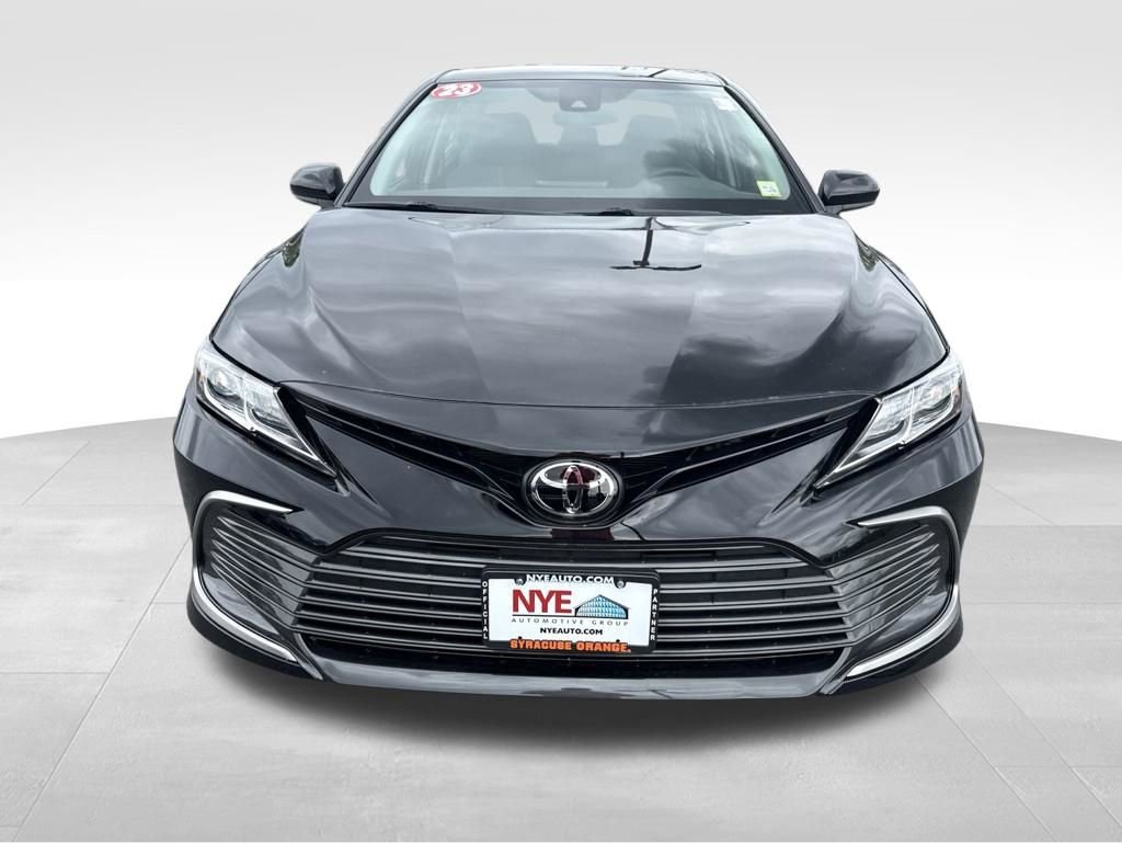 Used 2023 Toyota Camry LE FWD image 9