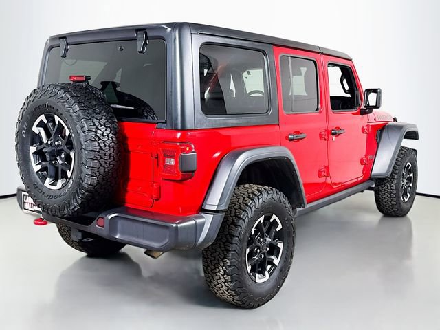 Used 2025 Jeep Wrangler Unlimited Rubicon AWD/4WD image 4