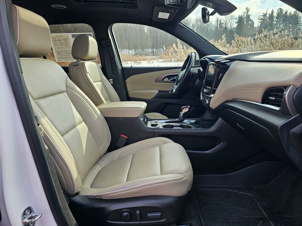 Certified 2023 Chevrolet Traverse Premier image 48