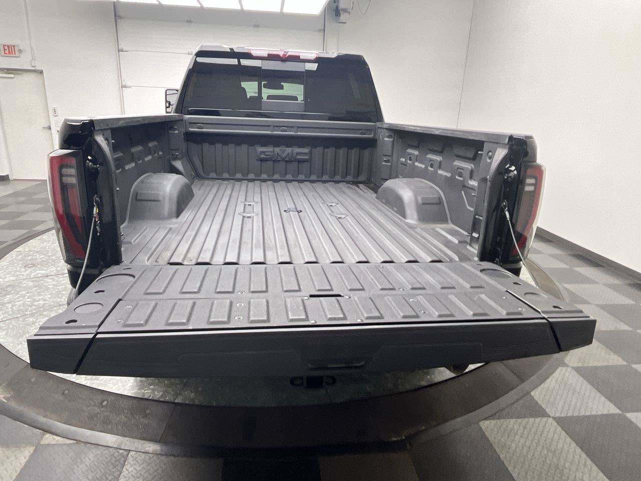 Certified 2026 GMC Sierra 2500 AT4 AWD/4WD image 36