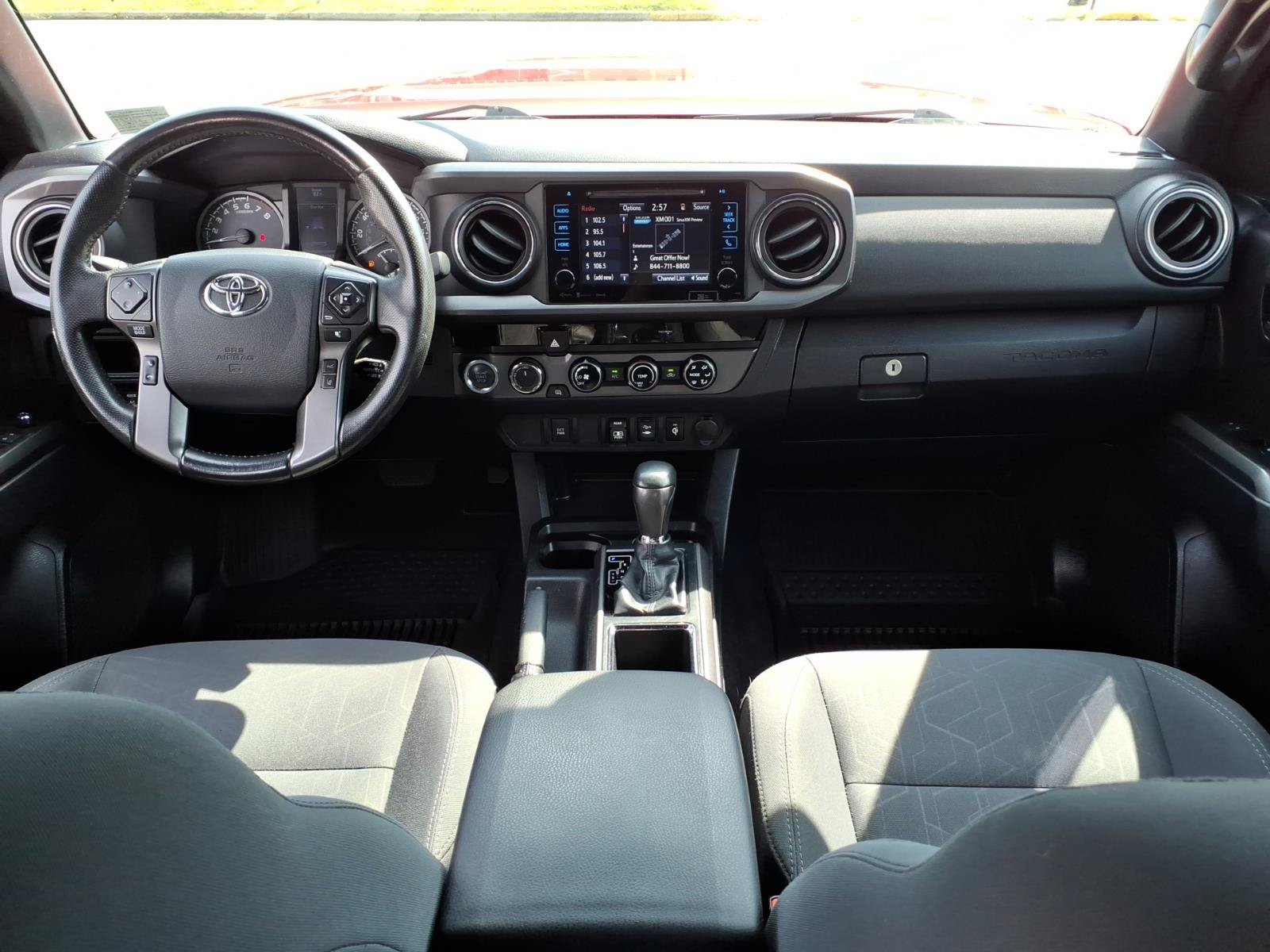 Used 2018 Toyota Tacoma TRD Sport AWD/4WD image 12