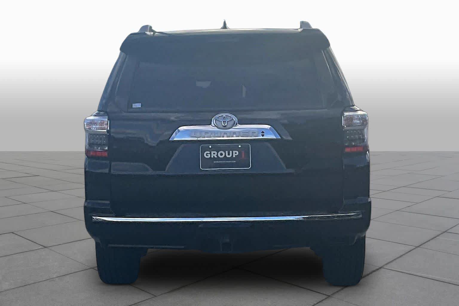 Used 2019 Toyota 4Runner Limited AWD/4WD image 5