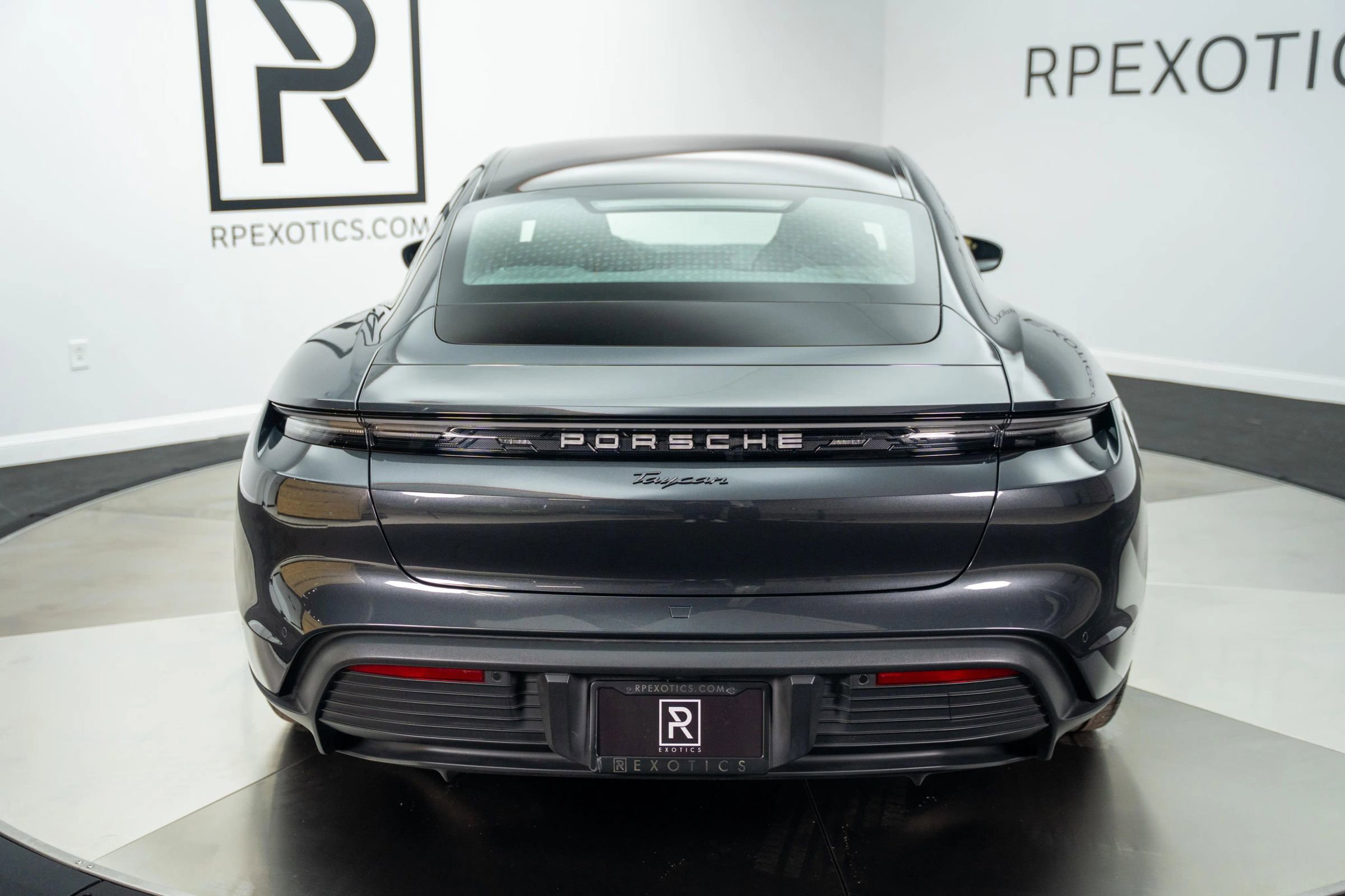 Used 2025 Porsche Taycan image 20