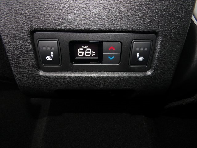 New 2025 Mitsubishi Outlander SEL image 23