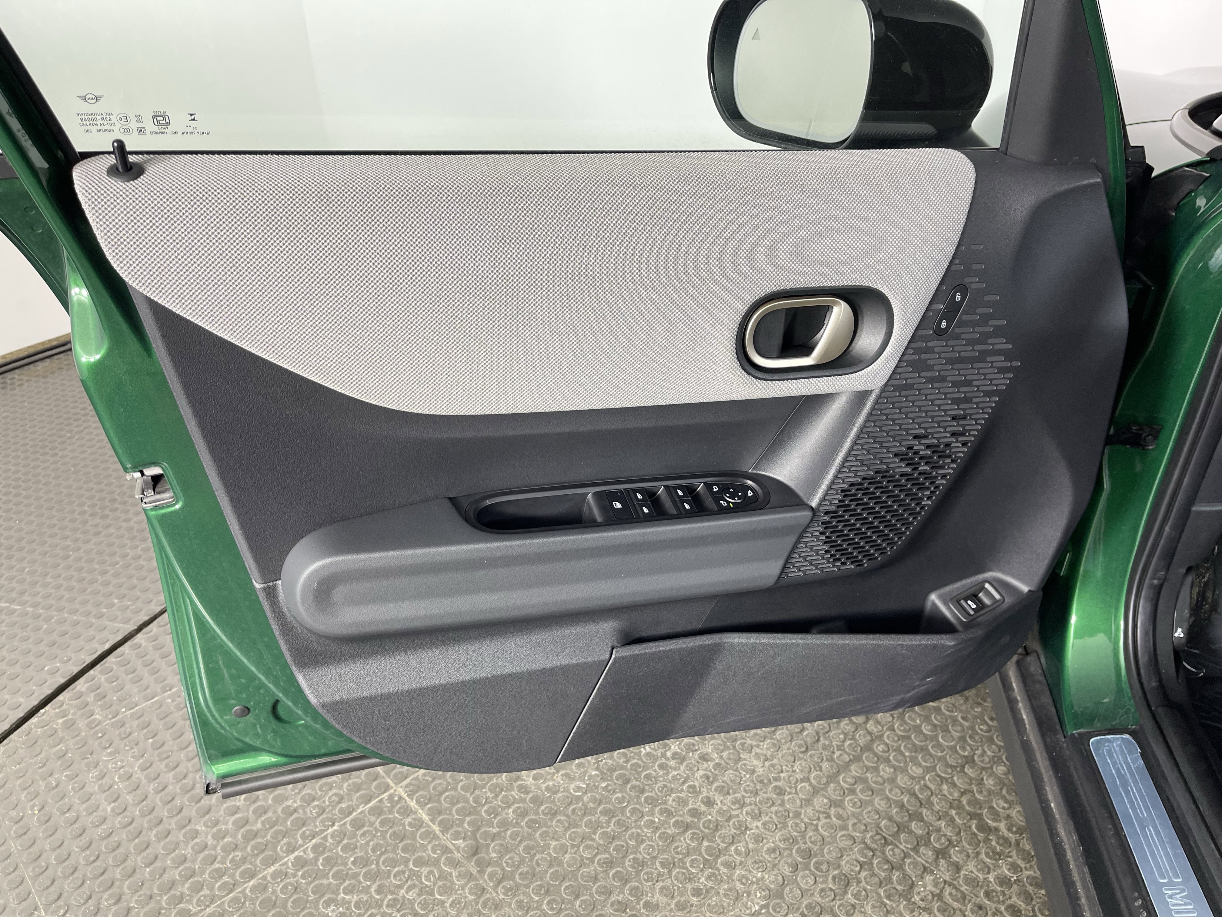 Used 2025 MINI Cooper S image 10