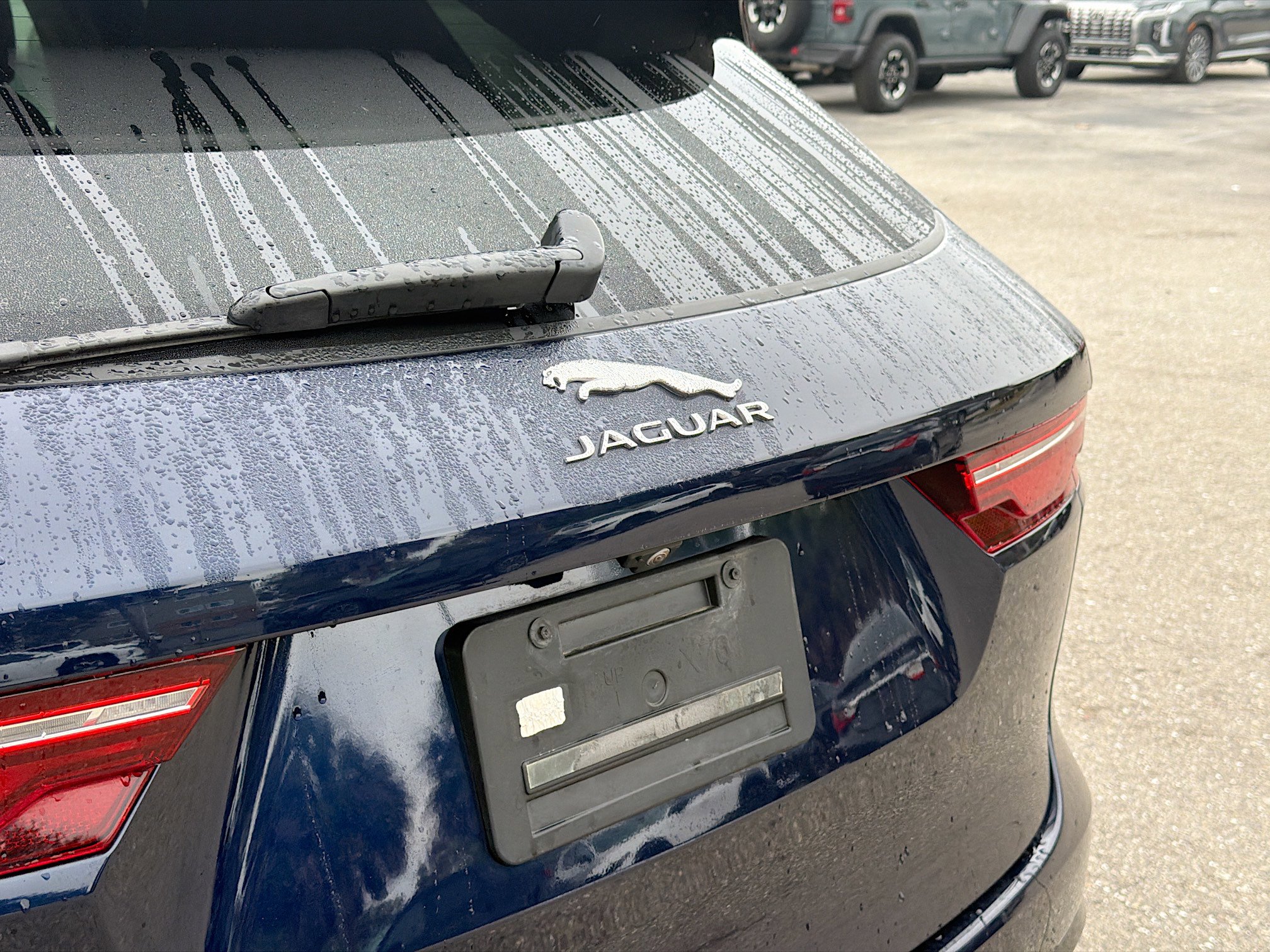 Used 2022 Jaguar F-PACE S image 11