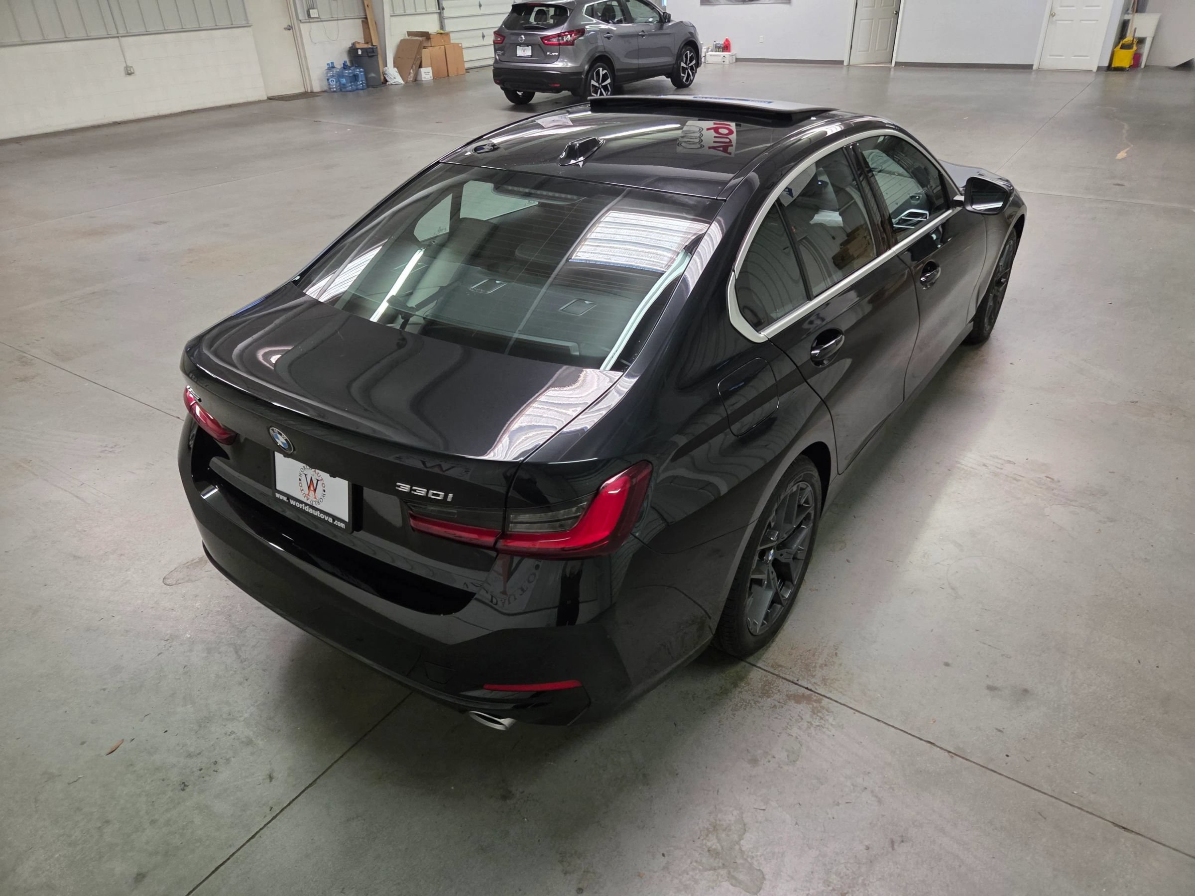 Used 2026 BMW 330i xDrive Sedan AWD/4WD image 7