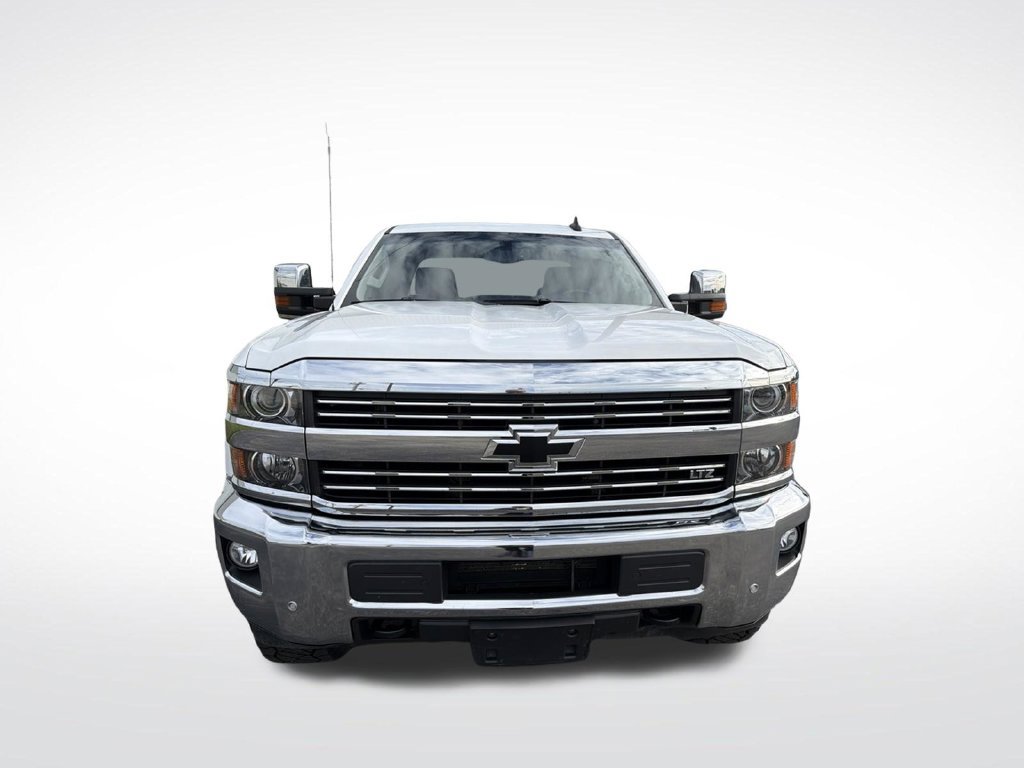 Used 2015 Chevrolet Silverado 2500 LTZ w/ LTZ Plus Package AWD/4WD image 2