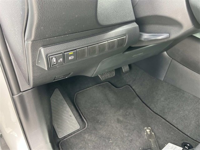 Used 2026 Toyota Corolla LE image 27