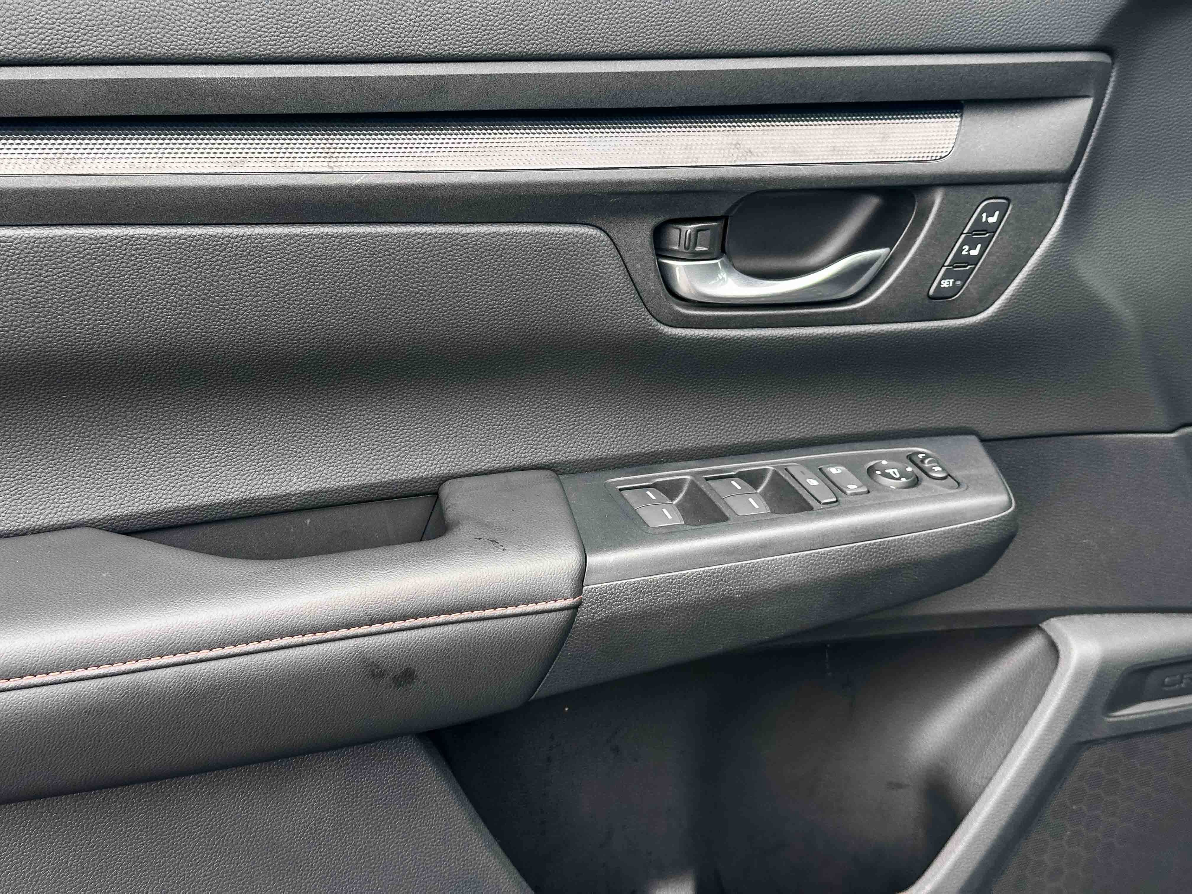 Certified 2025 Honda CR-V Sport-L image 17