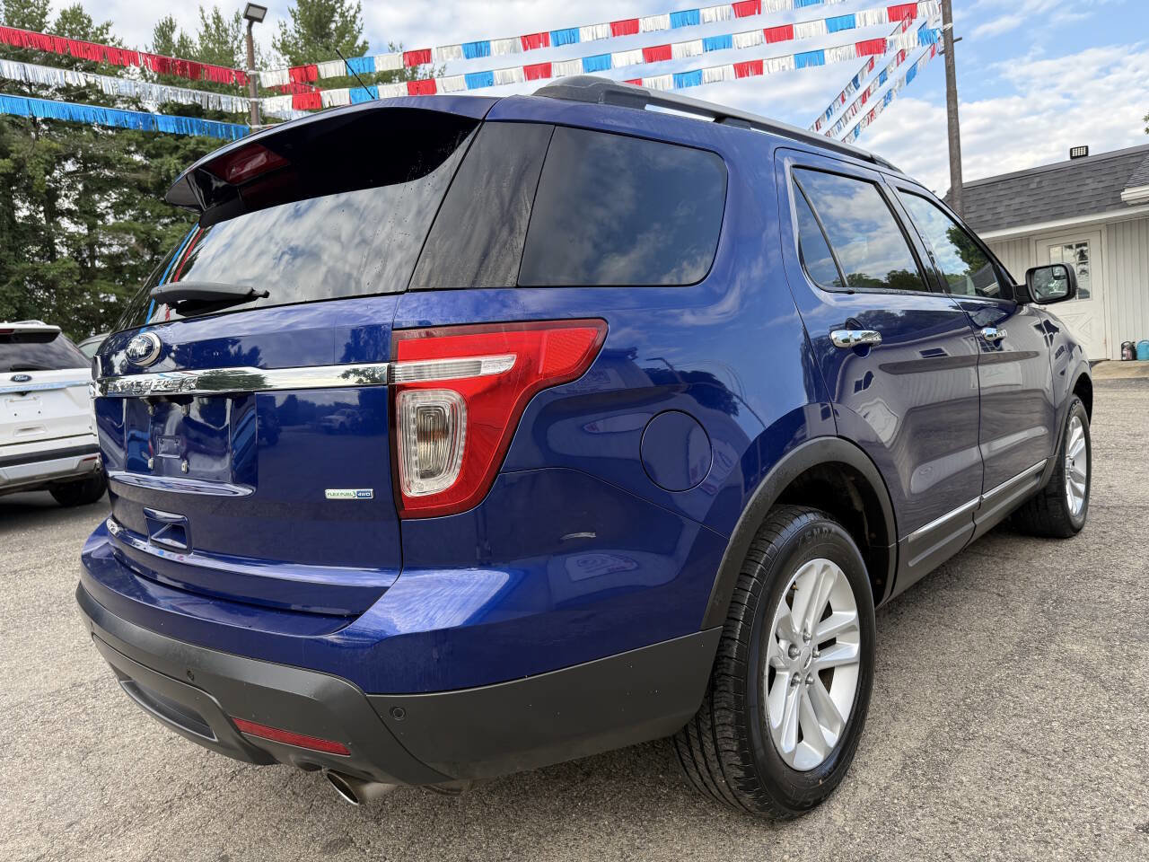 Used 2014 Ford Explorer XLT w/ Equipment Group 202A image 23