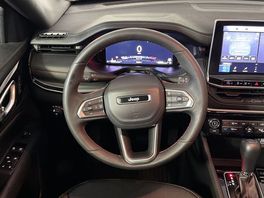 Used 2024 Jeep Compass Trailhawk w/ Trailhawk Elite Group AWD/4WD image 27
