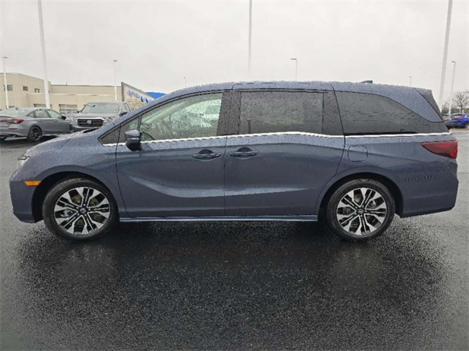 New 2026 Honda Odyssey Elite image 8