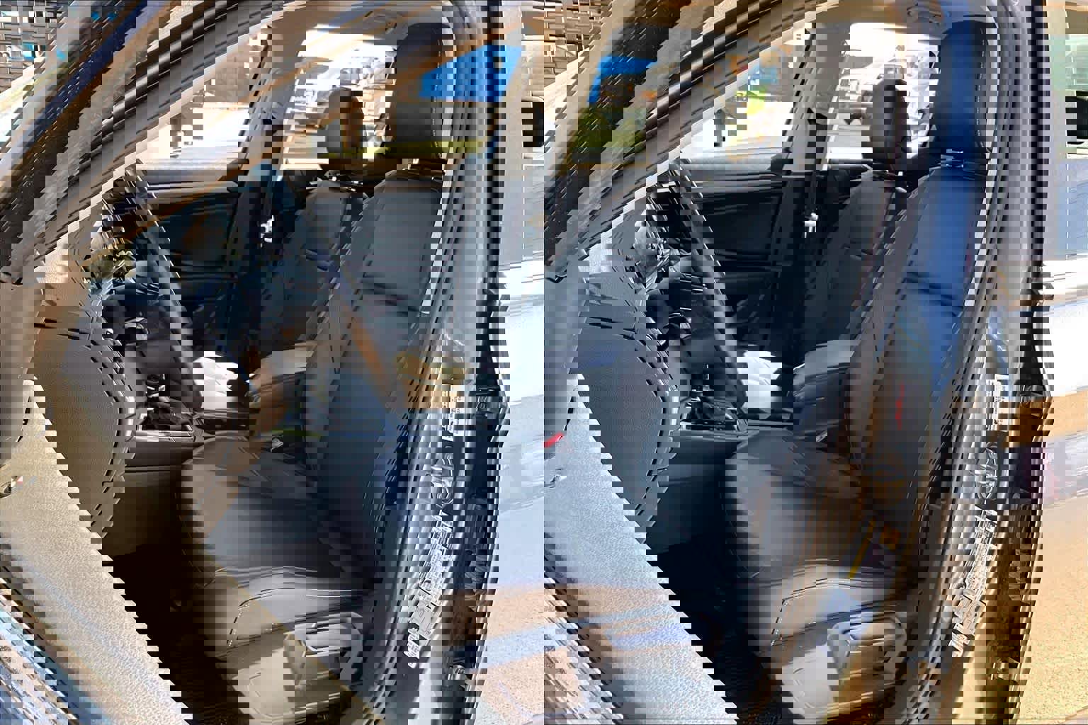 Used 2019 Volkswagen Jetta SEL w/ Cold Weather Package image 8