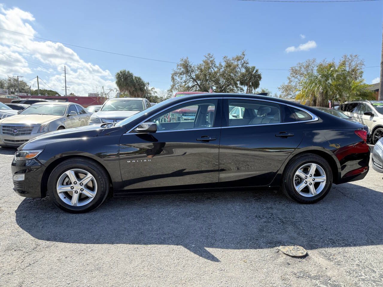 Used 2022 Chevrolet Malibu LS w/ Driver Confidence Package II image 4