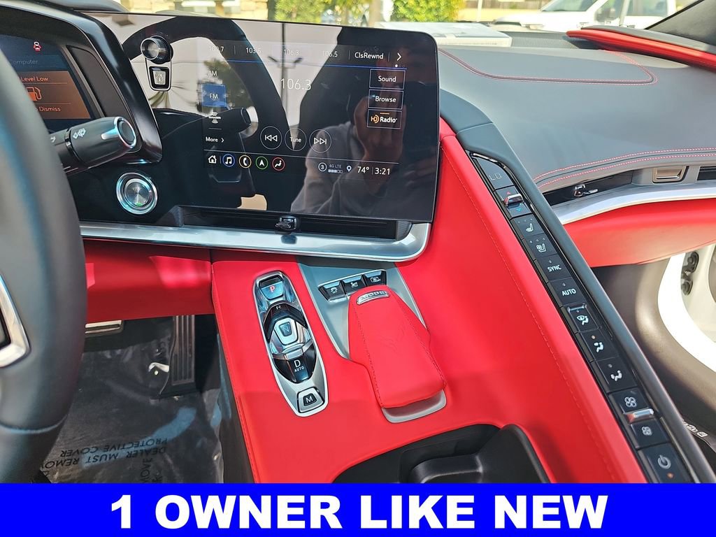 Used 2021 Chevrolet Corvette Stingray Premium Cpe w/ Z51 Performance Package image 19