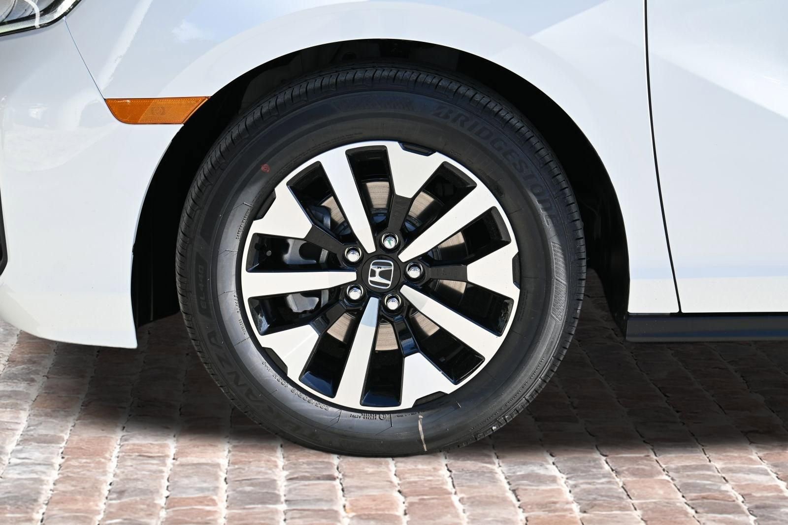 New 2026 Honda Odyssey EX-L image 9