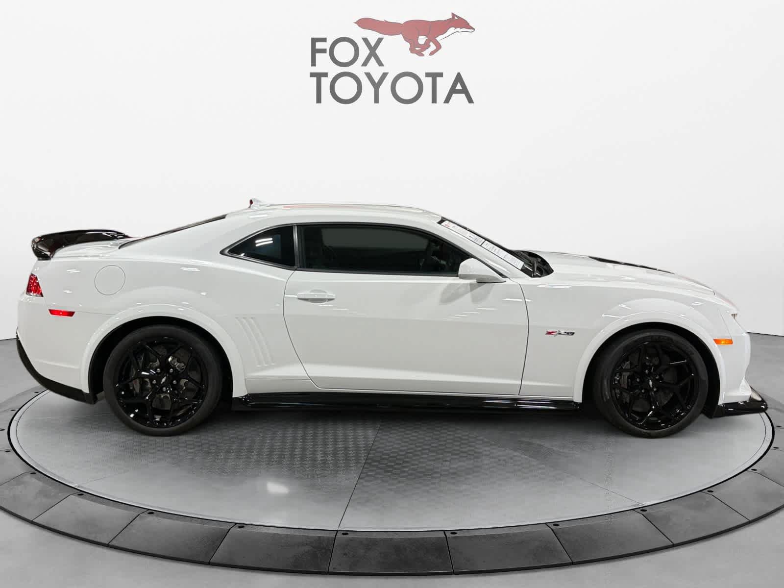 Used 2015 Chevrolet Camaro Z/28 RWD image 7
