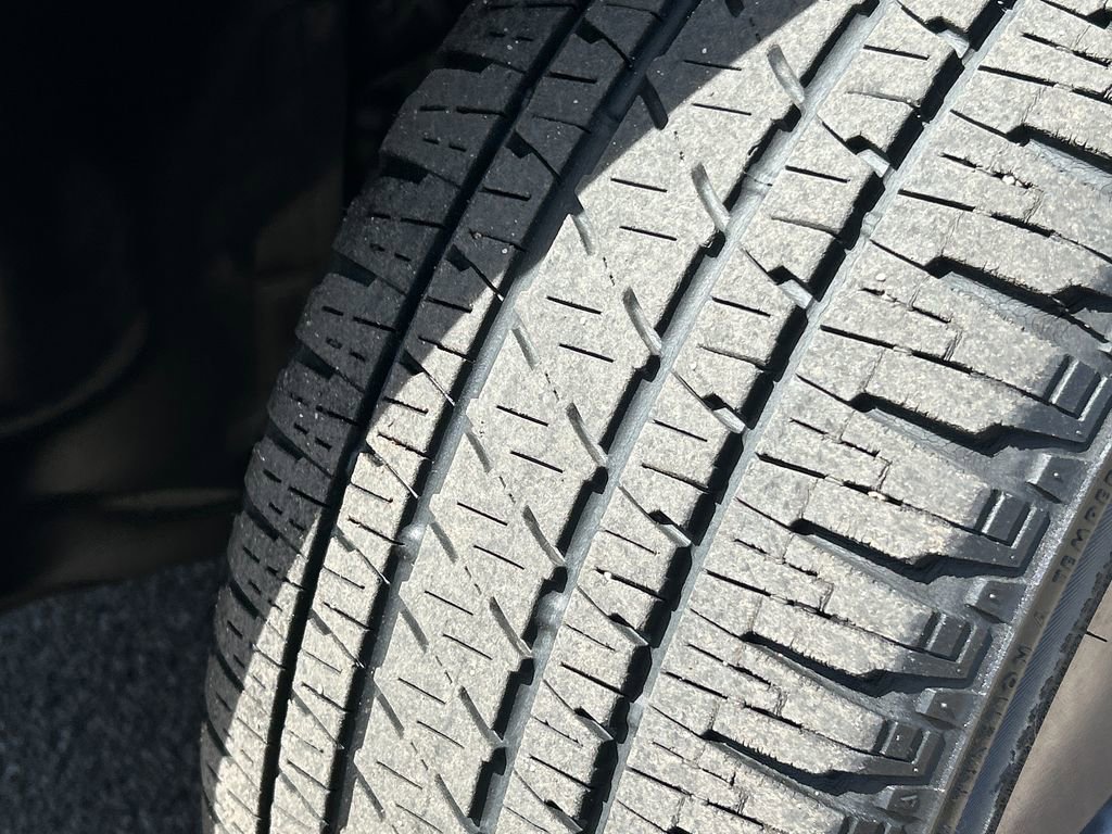 Used 2021 Jeep Cherokee Latitude Lux 80th Anniv w/ Quick Order Package 26U 80TH image 28