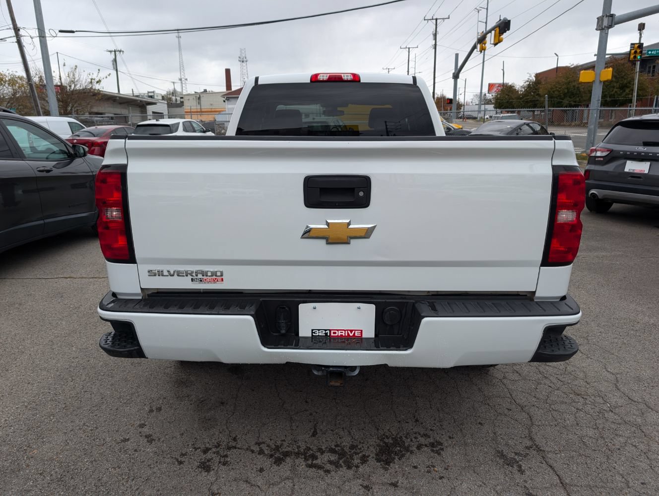 Used 2017 Chevrolet Silverado 1500 Custom w/ Custom Convenience Package RWD image 7