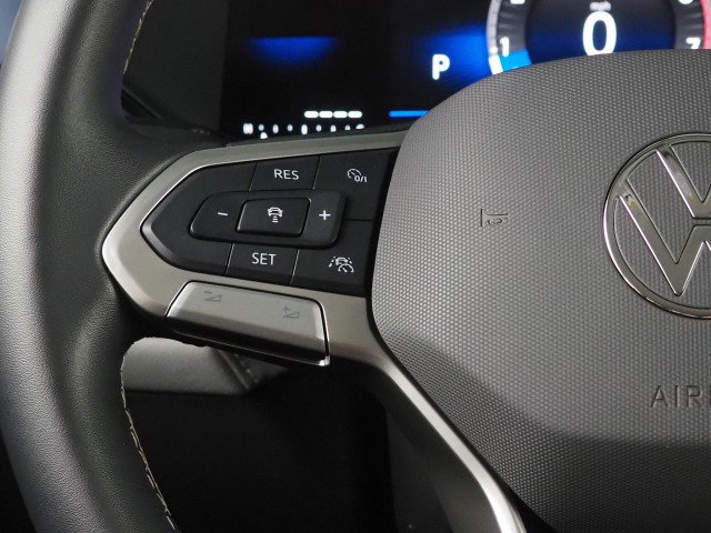 Used 2024 Volkswagen Taos SE image 20
