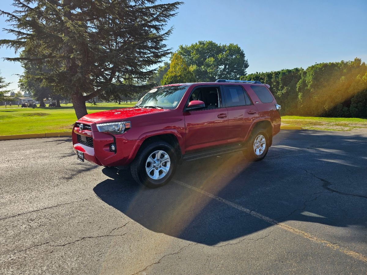 Used 2024 Toyota 4Runner SR5 image 3