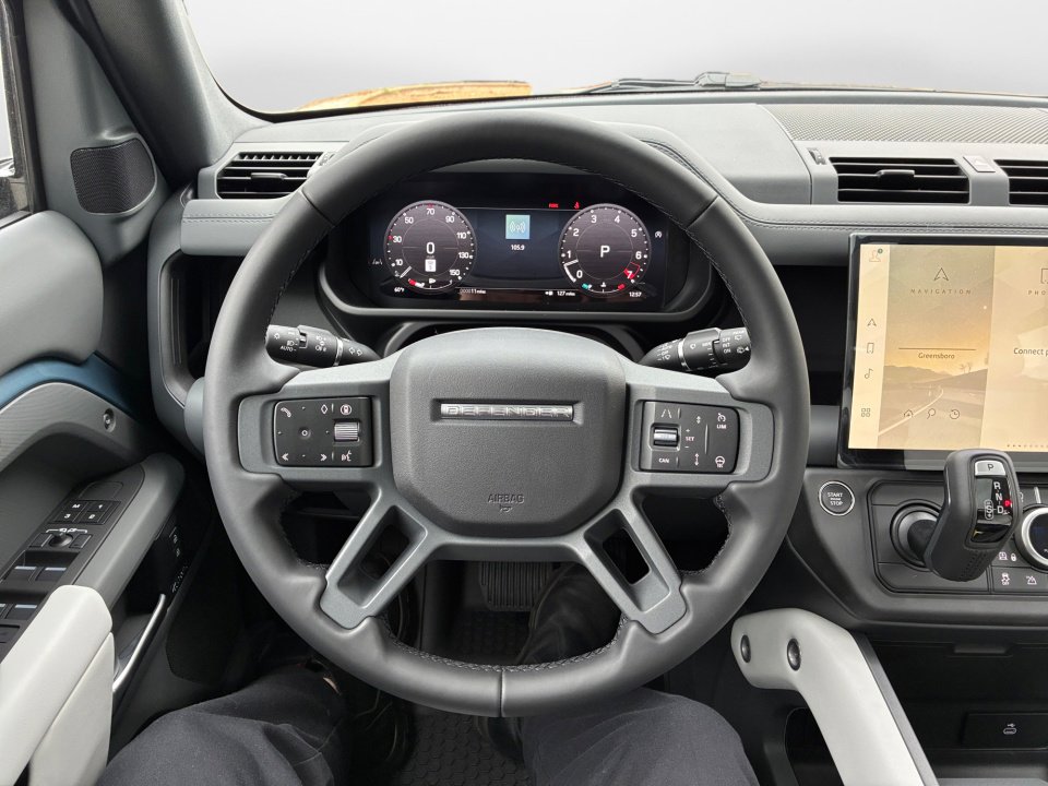 New 2026 Land Rover Defender 110 X-Dynamic SE AWD/4WD image 10
