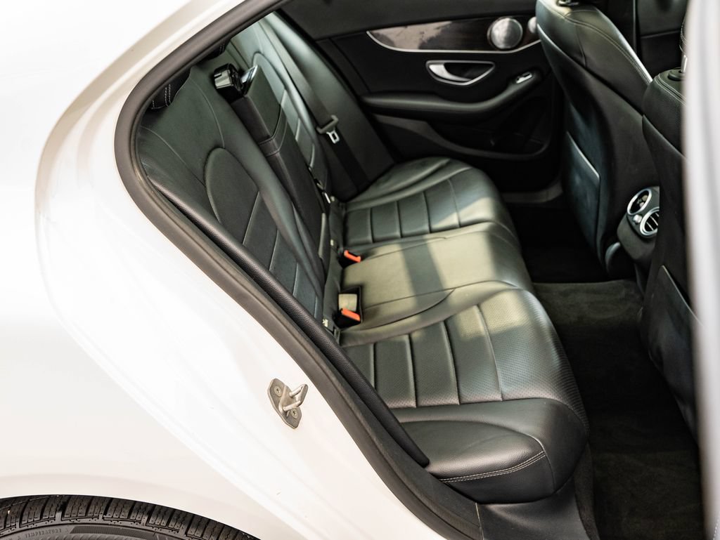 Used 2018 Mercedes-Benz C 300 4MATIC Sedan image 45