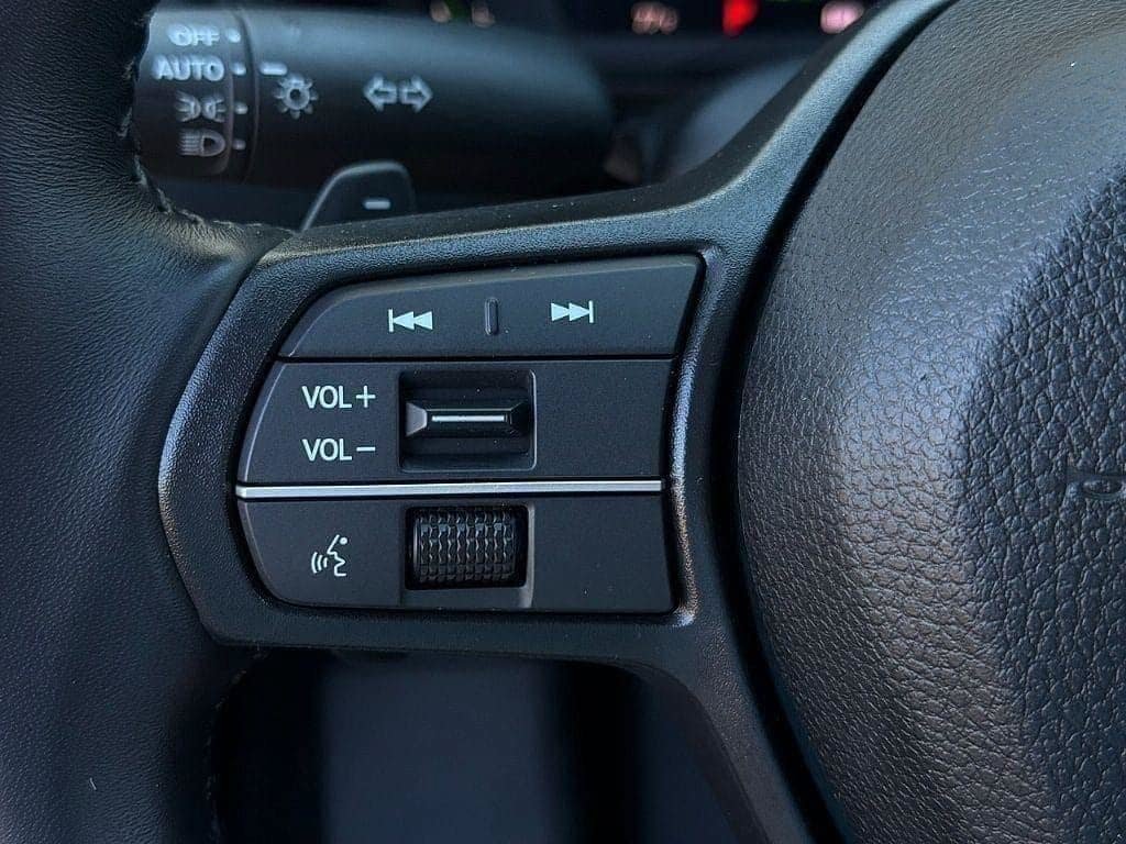Used 2024 Honda Accord EX-L image 19