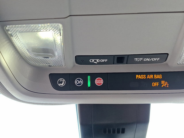 Used 2024 GMC Terrain SLE image 28