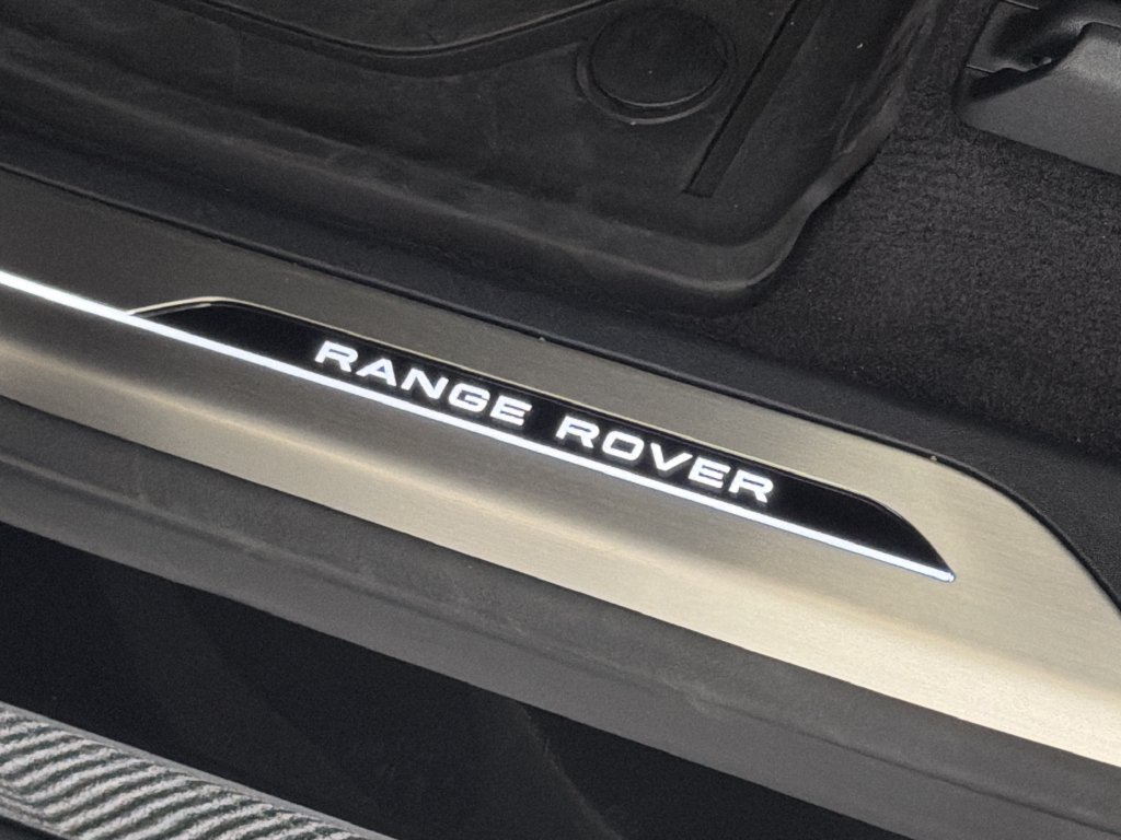 New 2027 Land Rover Range Rover Sport Dynamic SE AWD/4WD image 28