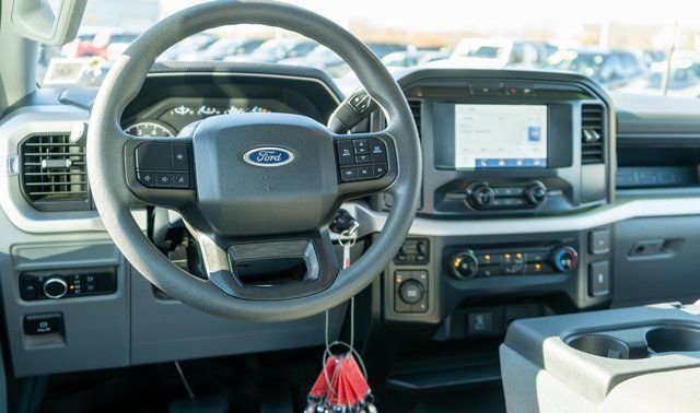 Used 2022 Ford F150 XL w/ Trailer Tow Package image 11