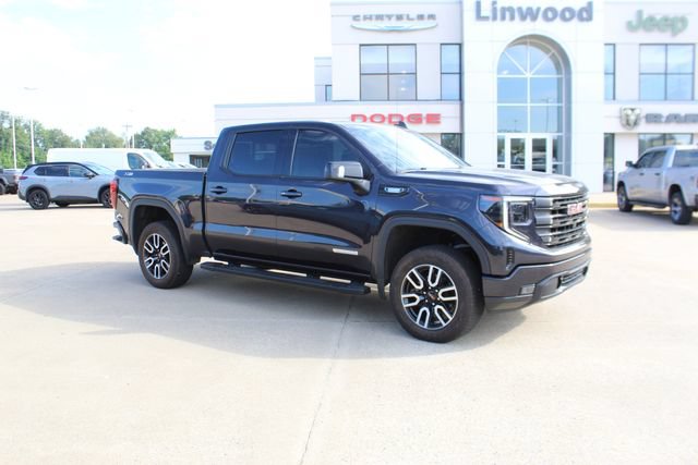 Used 2022 GMC Sierra 1500 Elevation w/ Elevation Premium Package AWD/4WD image 7