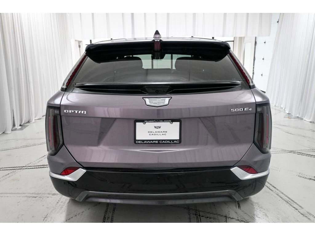 New 2026 Cadillac Optiq Luxury 2 image 6