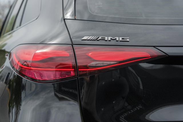 Certified 2024 Mercedes-Benz GLC 43 AMG 4MATIC w/ Driver Assistance Package image 7