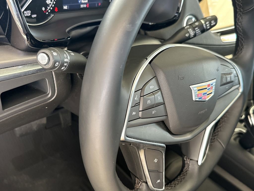 New 2025 Cadillac XT5 Luxury w/ LPO, Floor Liner Package FWD image 17