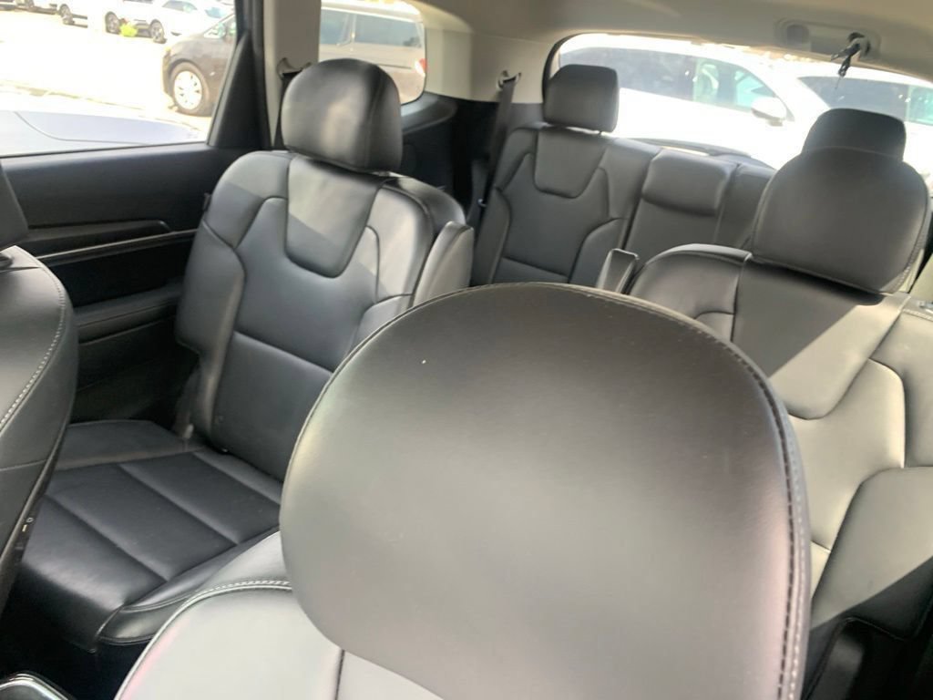 Used 2024 Kia Telluride S FWD image 10