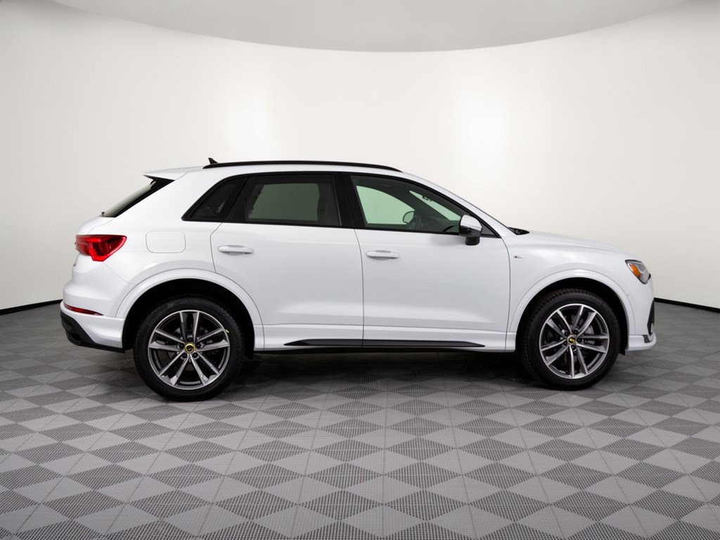 Used 2025 Audi Q3 2.0T Premium w/ Convenience Package AWD/4WD image 8