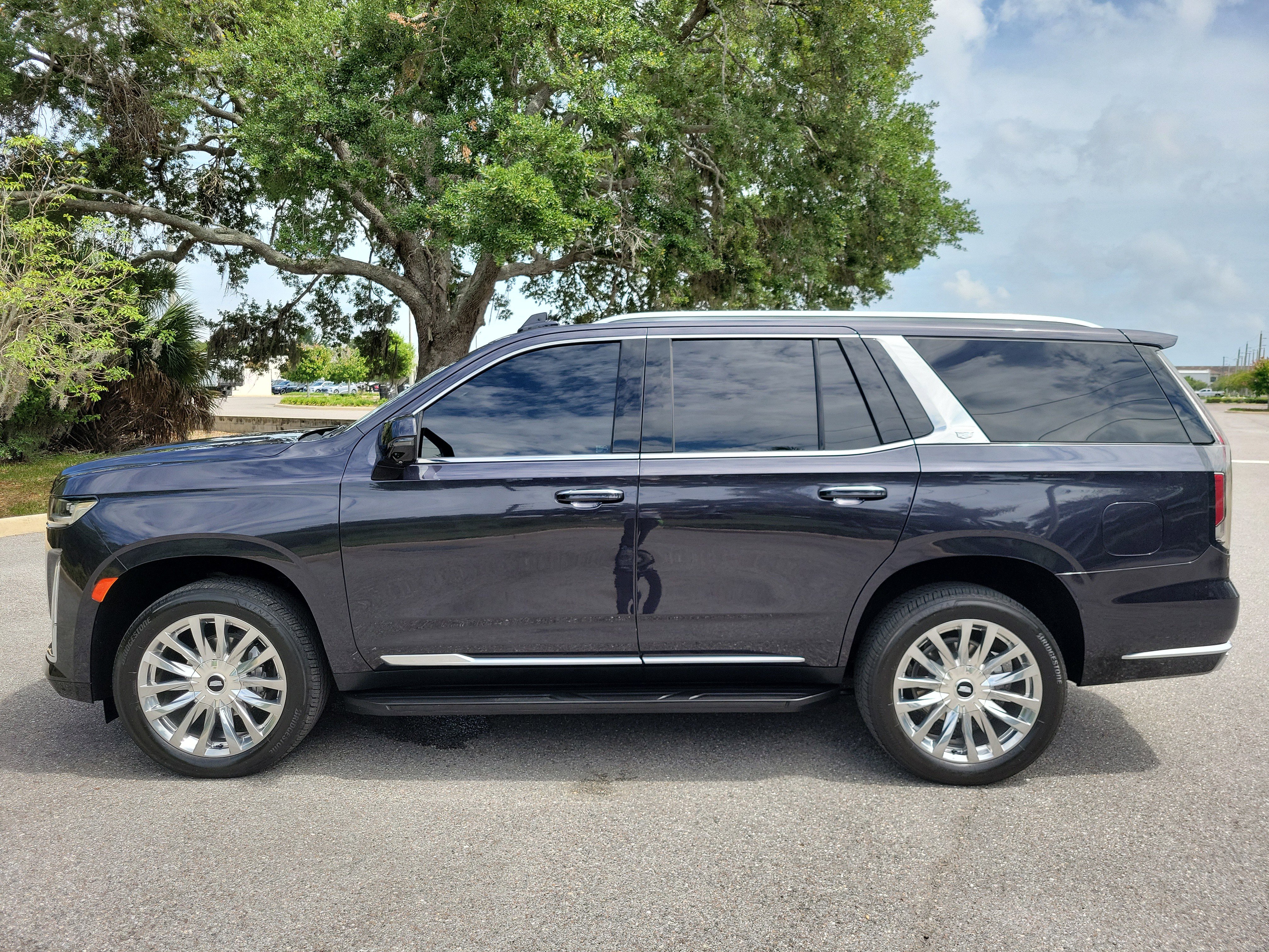 Used 2024 Cadillac Escalade Premium Luxury w/ LPO, Floor Liner Package RWD image 7