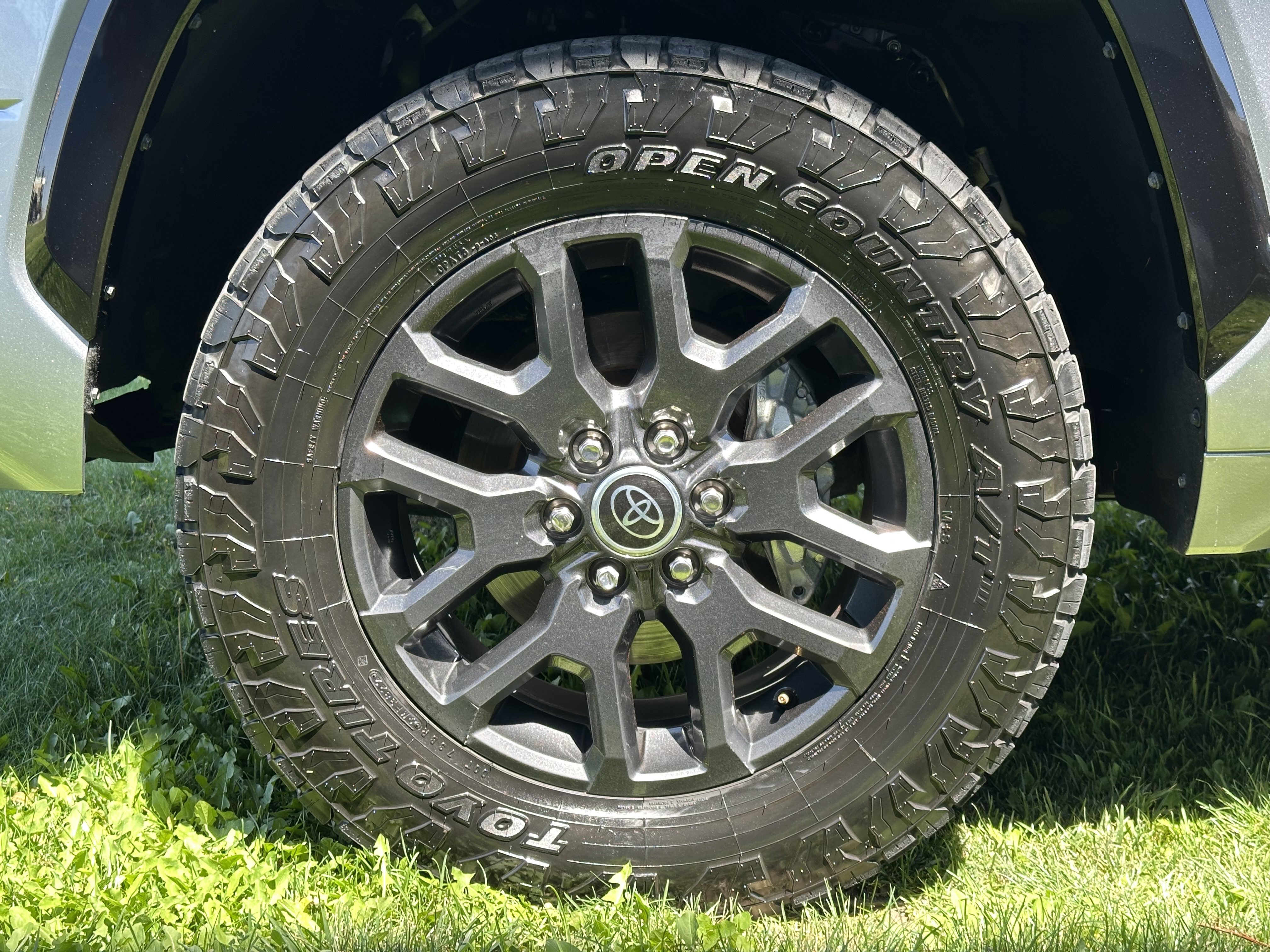 Used 2023 Toyota Tundra Platinum image 18