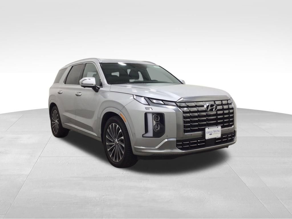 Used 2023 Hyundai Palisade Calligraphy image 5