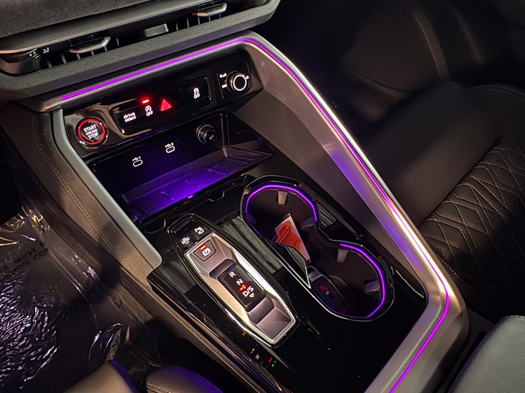 New 2026 Audi SQ5 Prestige AWD/4WD image 32