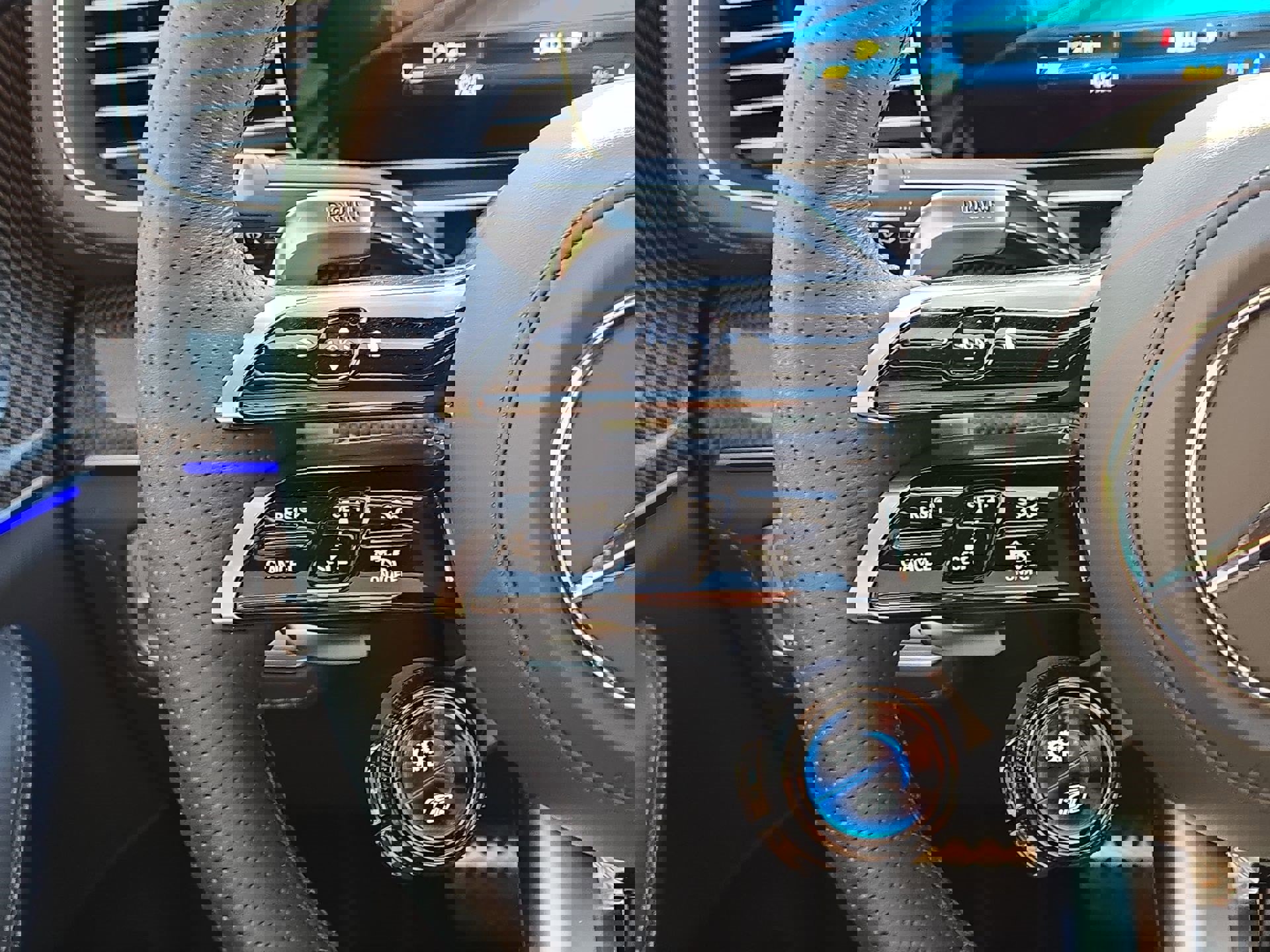 New 2026 Mercedes-Benz GLE 63 AMG S image 21