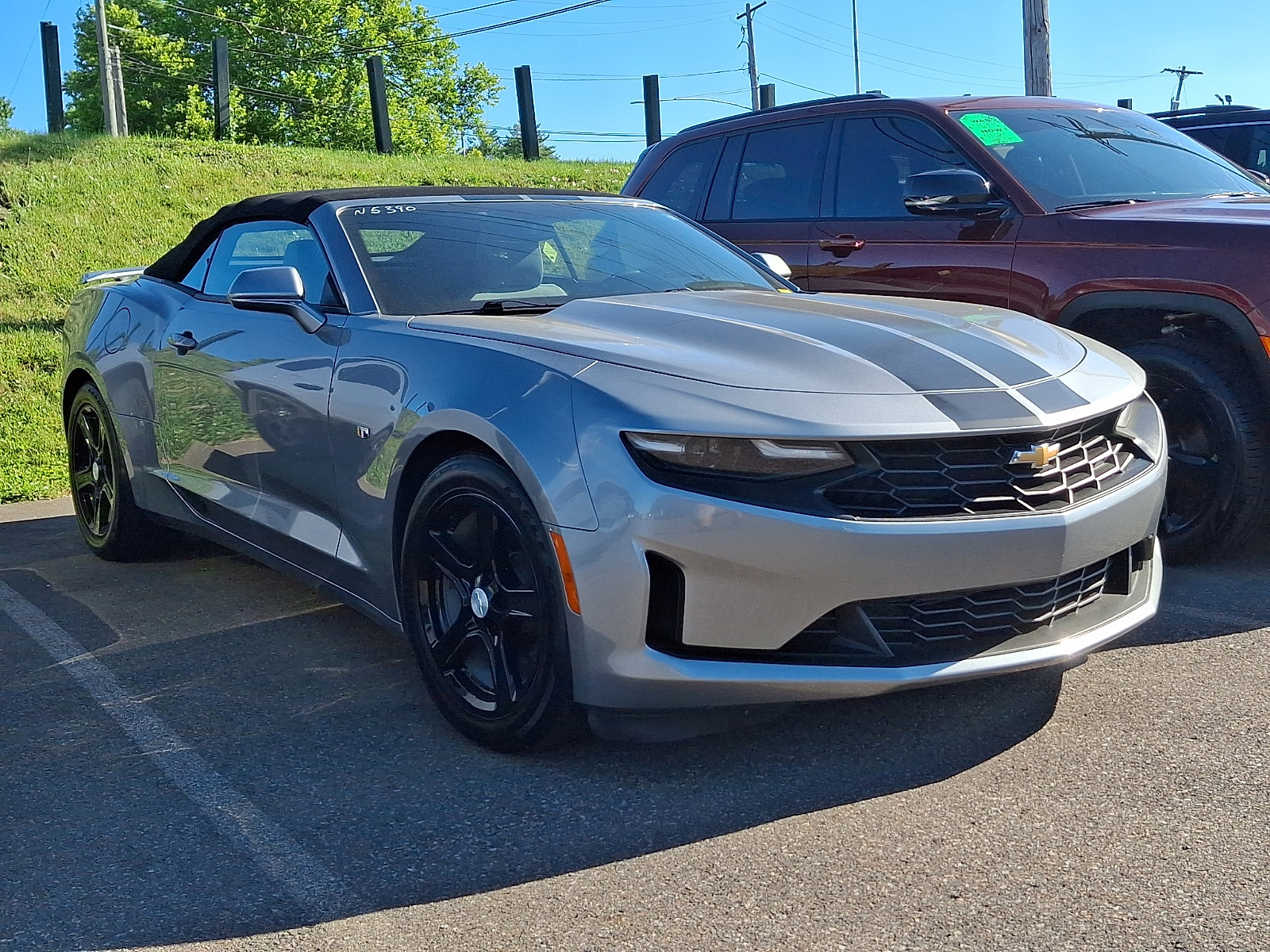 Used 2024 Chevrolet Camaro LT RWD image 3
