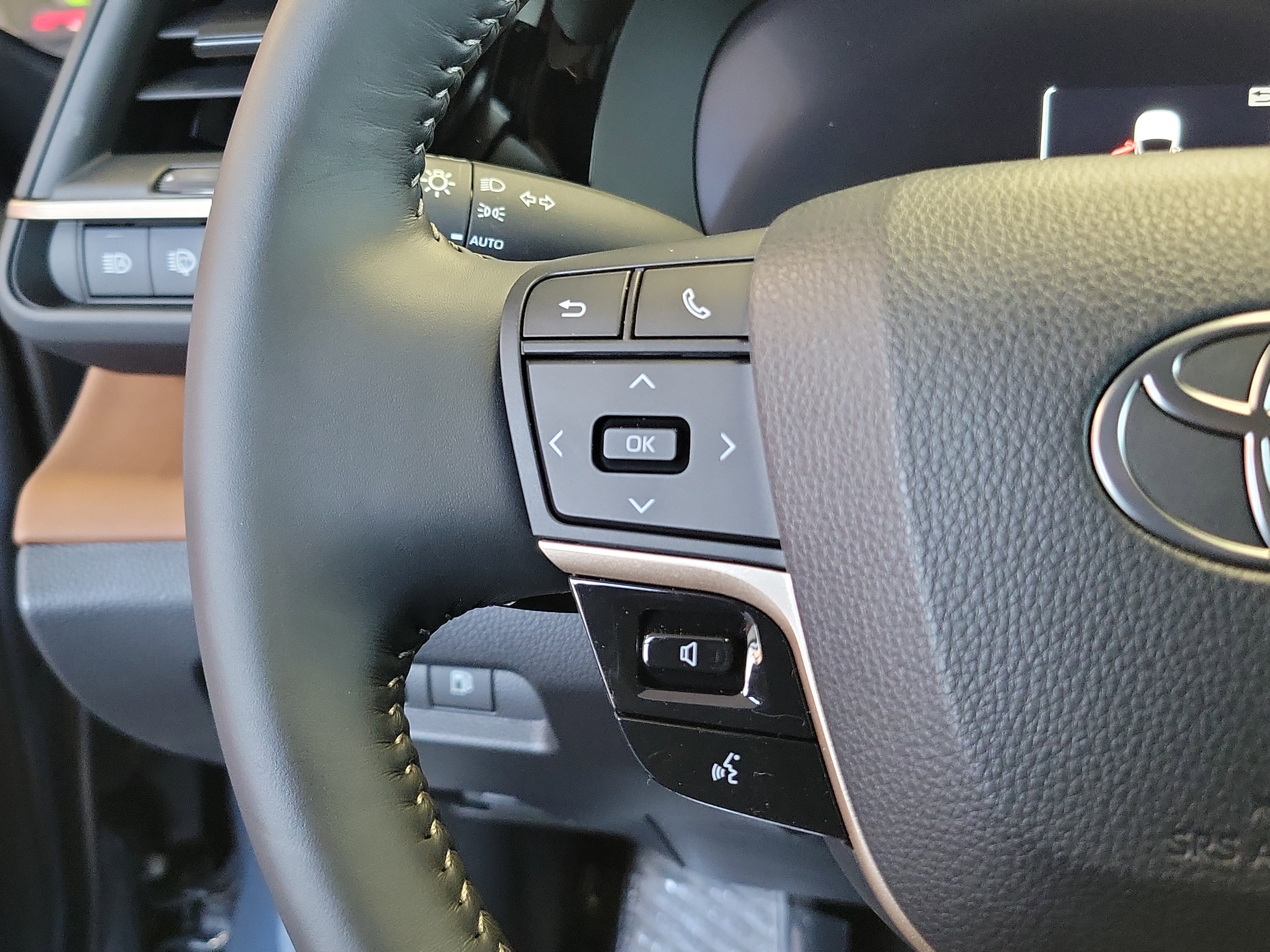 New 2026 Toyota Crown Signia XLE image 21