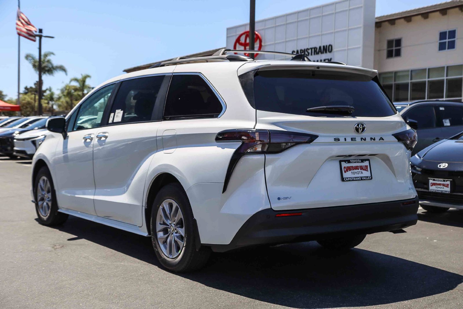 New 2026 Toyota Sienna XLE FWD image 6