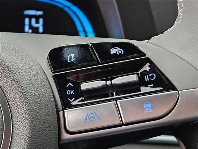 New 2026 Hyundai Elantra SEL Sport FWD image 17