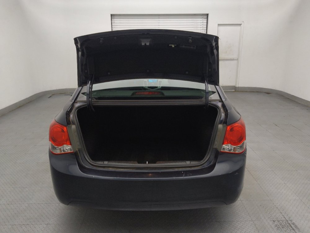 Used 2014 Chevrolet Cruze LS FWD image 29
