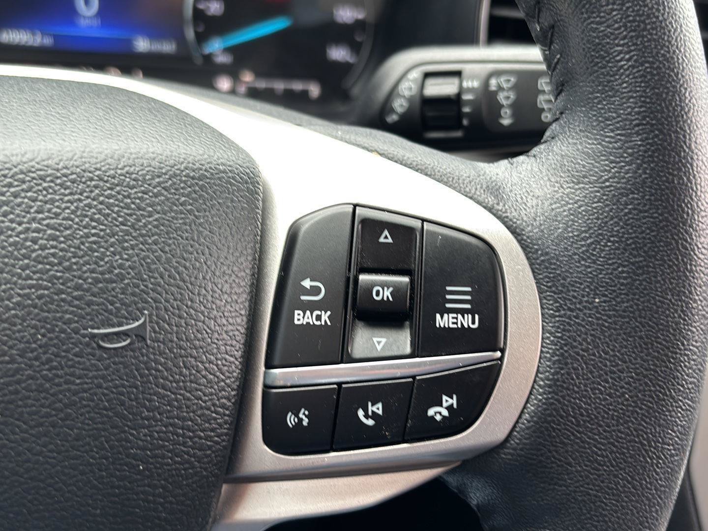 Used 2023 Ford Explorer XLT w/ Equipment Group 202A AWD/4WD image 41